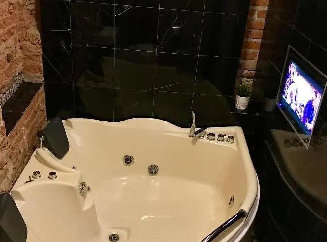 Daire Center Whirlpool